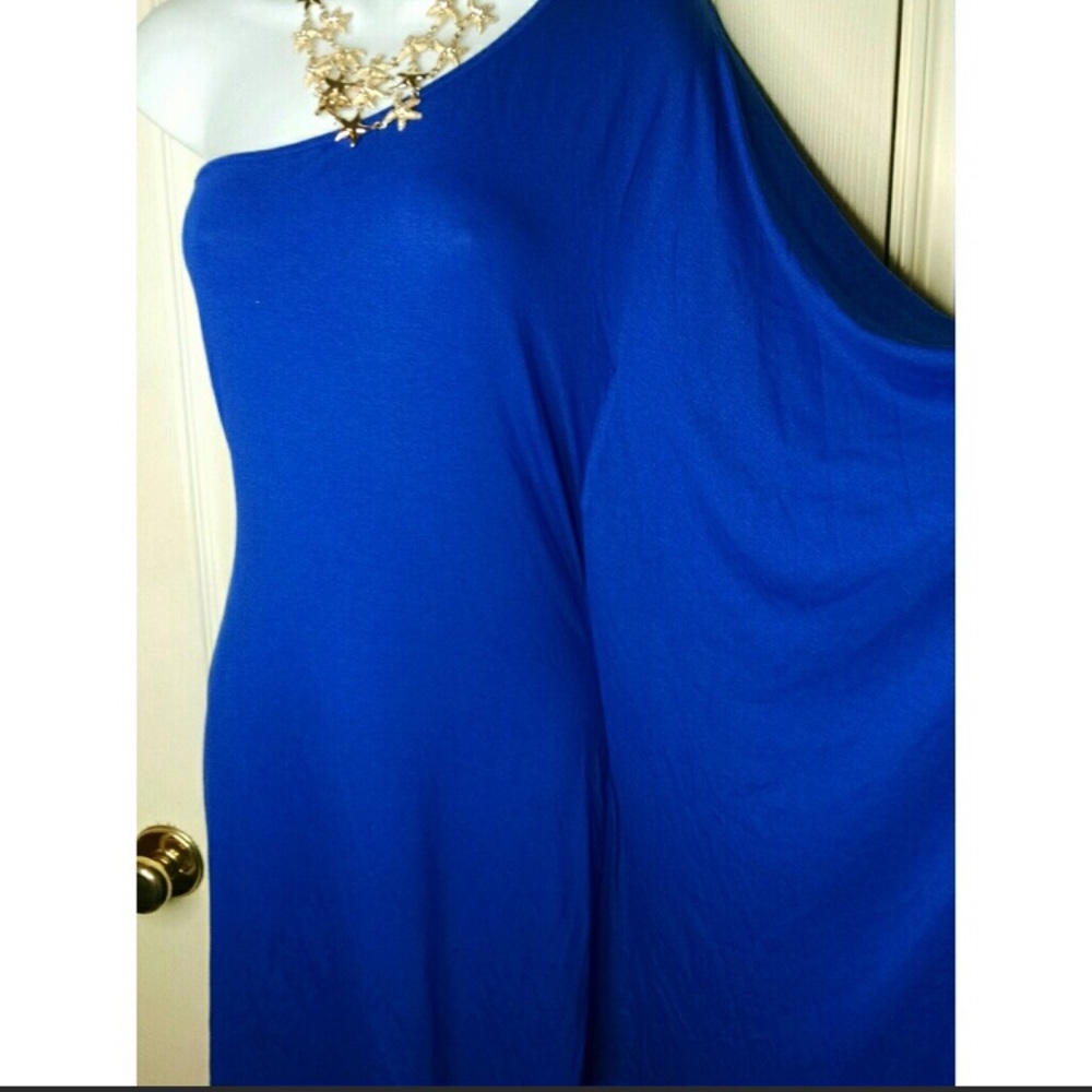 Express one shoulder batwing tunic one arm